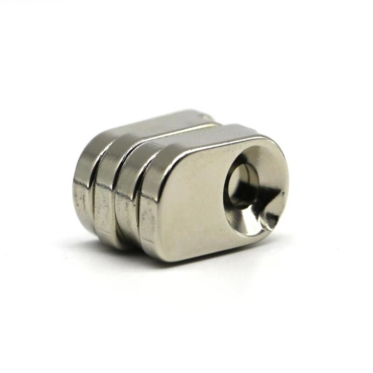 Irregular punching magnet